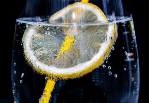 背中ニキビの夏における効果的な対策は？