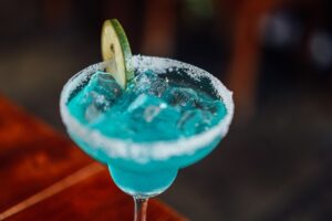 背中ニキビはお酒によって悪化するのか？